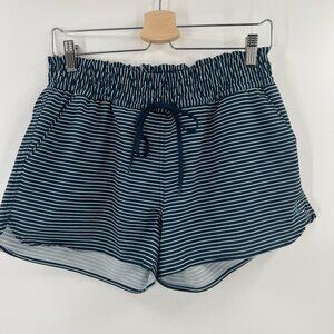 Carve Designs Women Size Medium Navy Stripe Drawstring Waist Bali Shorts